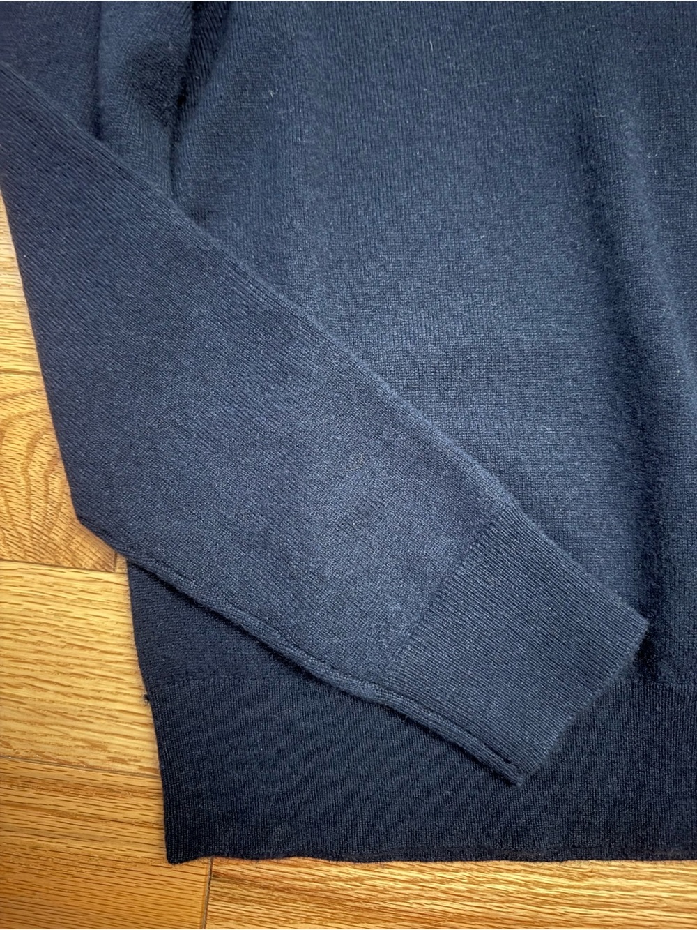Quince Mongolian Cashmere Crewneck - Picture 8 of 9